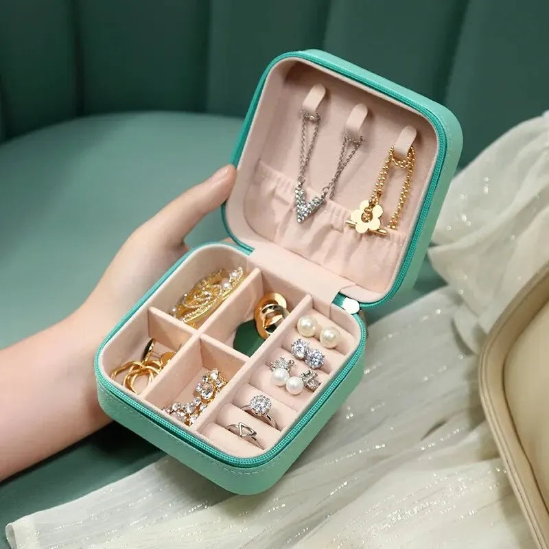 Portable Mini Jewelry Storage Box – Travel Leather Organizer for Earrings, Rings & Necklaces (4 Colors)