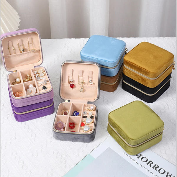 Velvet Jewelry Storage Box – Portable Travel Organizer for Rings, Earrings & Necklaces (8 Colors)
