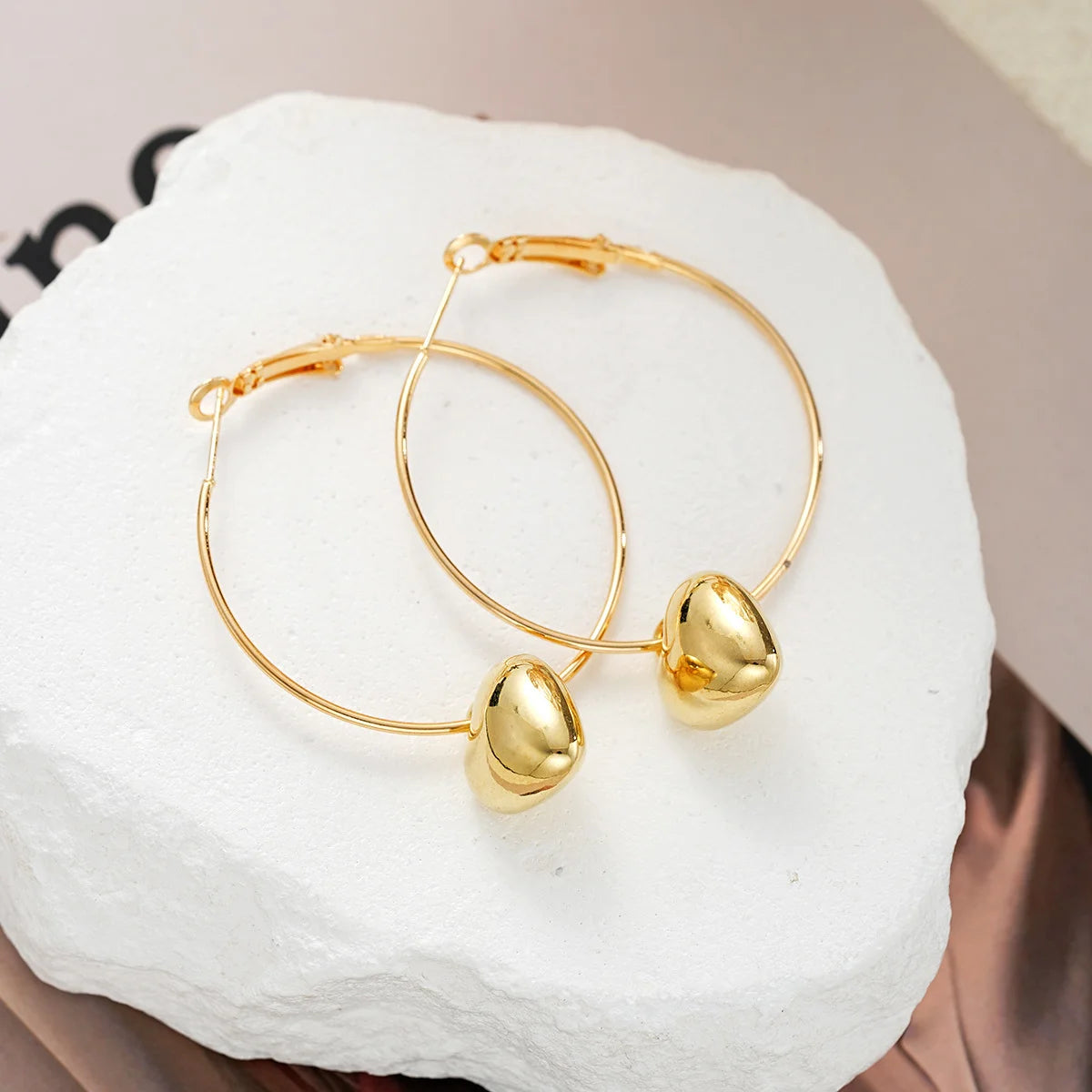 2024 Heart Pendant Hoop Earrings – Fashion Big Circle Drop Earrings for Women (Gold & Silver Variants)