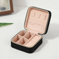 Velvet Jewelry Storage Box – Portable Travel Organizer for Rings, Earrings & Necklaces (8 Colors)
